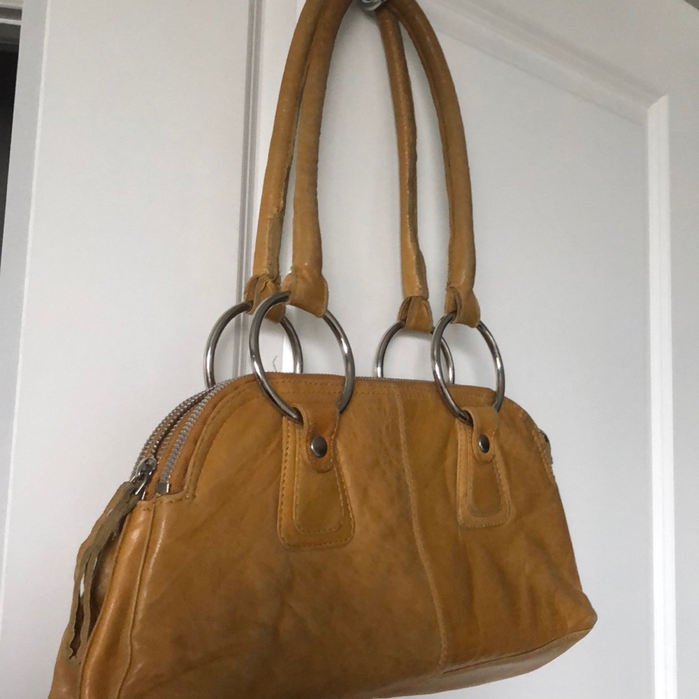 Vintage Leather handbag with 3 compartments
